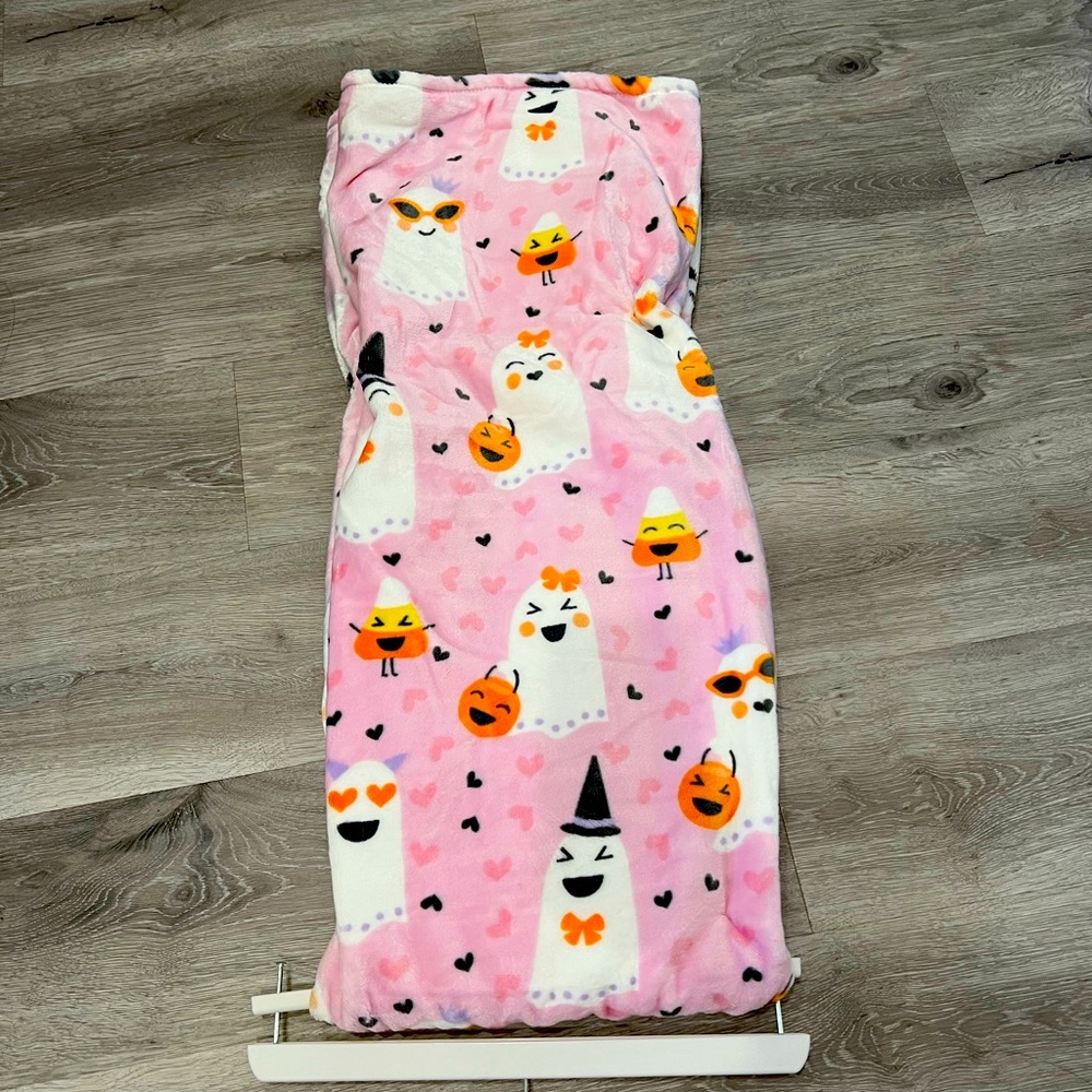Pink Ghost Blanket NWT